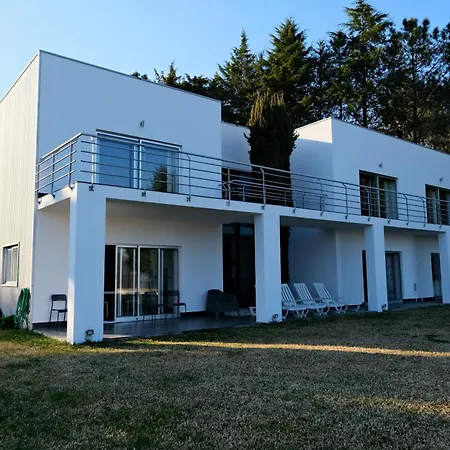 Escusa 拜昂
